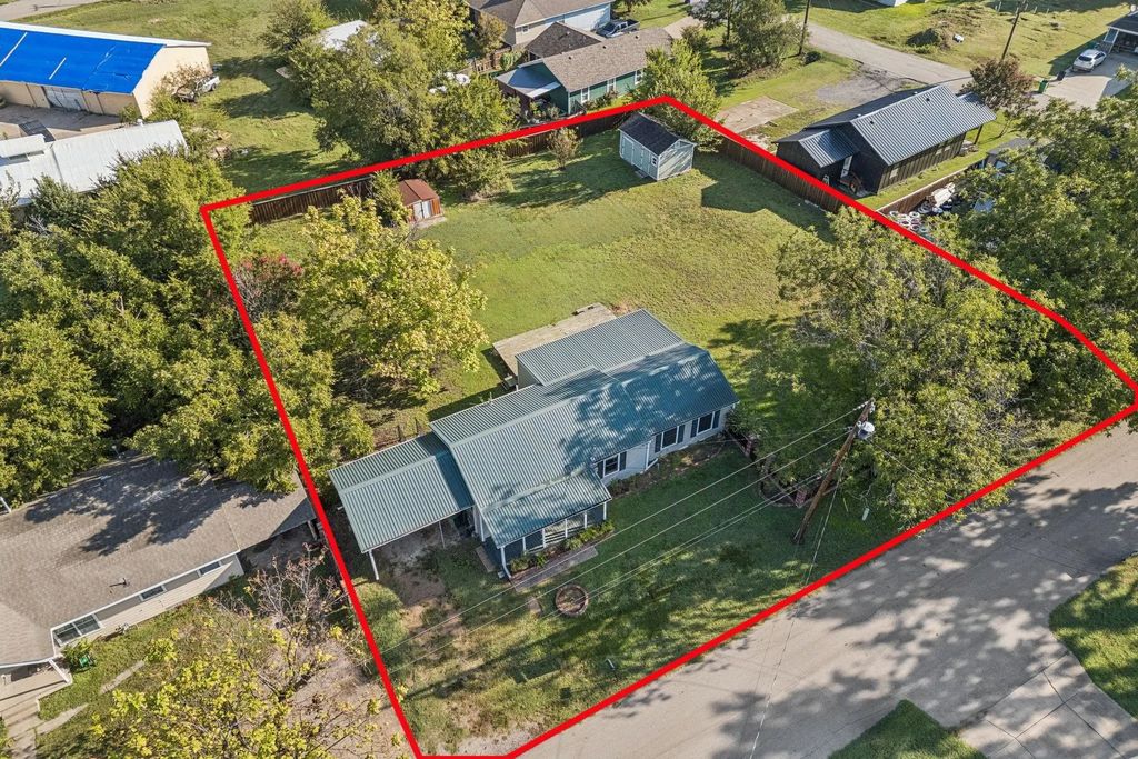 406 E Maple Street, Celina
