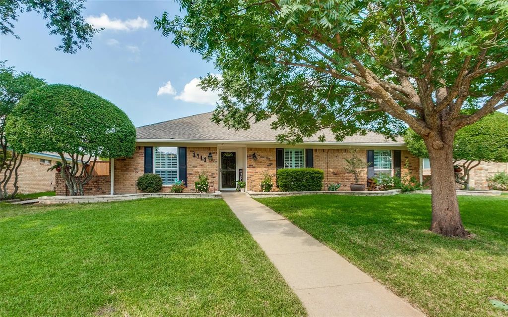 1711 Hanover Drive, Richardson