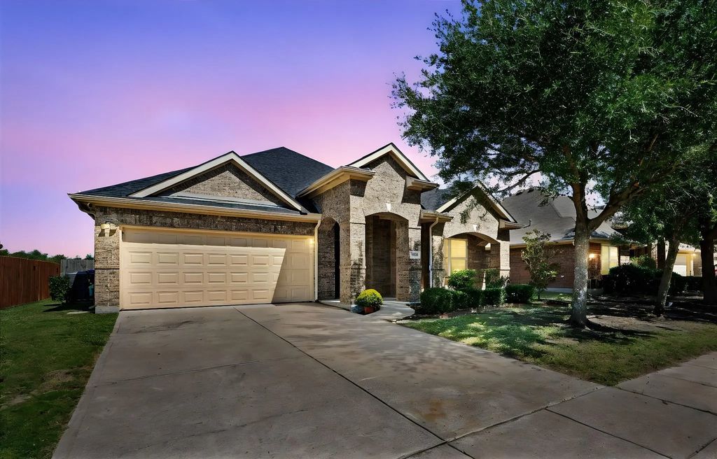 2908 Glenoaks Drive, Royse City