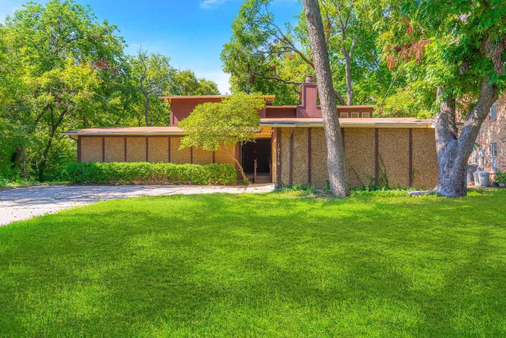 10716 Meadowcliff Lane, Dallas