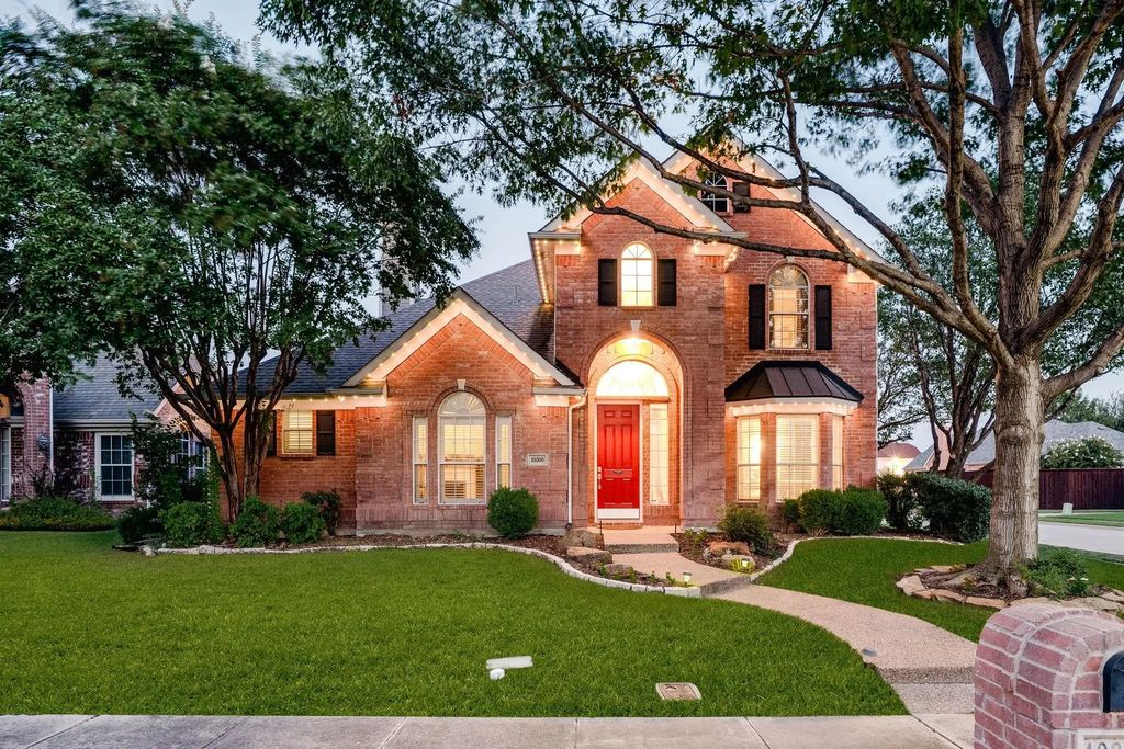 10300 Donley Drive, Irving