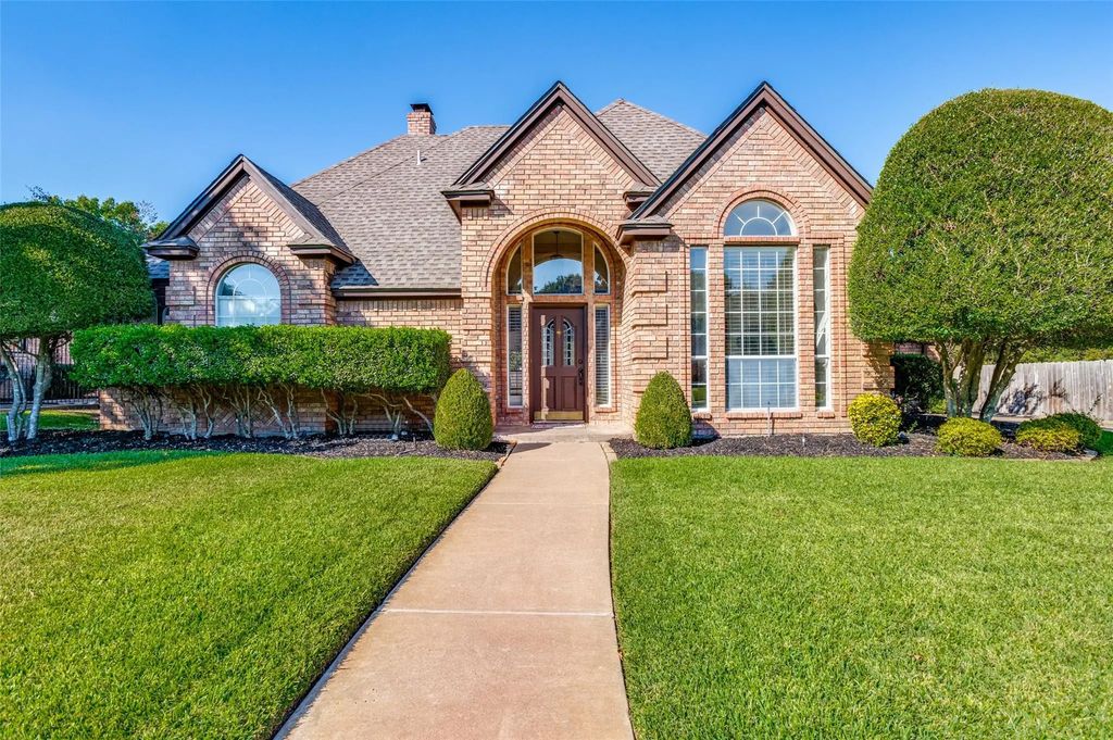 1007 Mesquite Drive, Keller