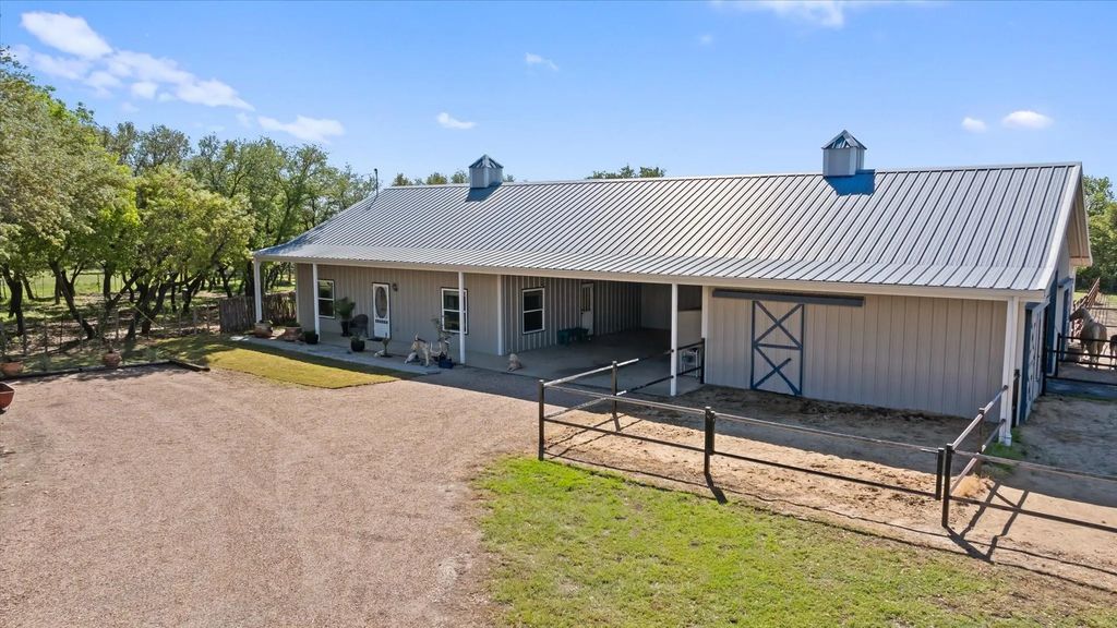 110 Lookout Point, Stephenville