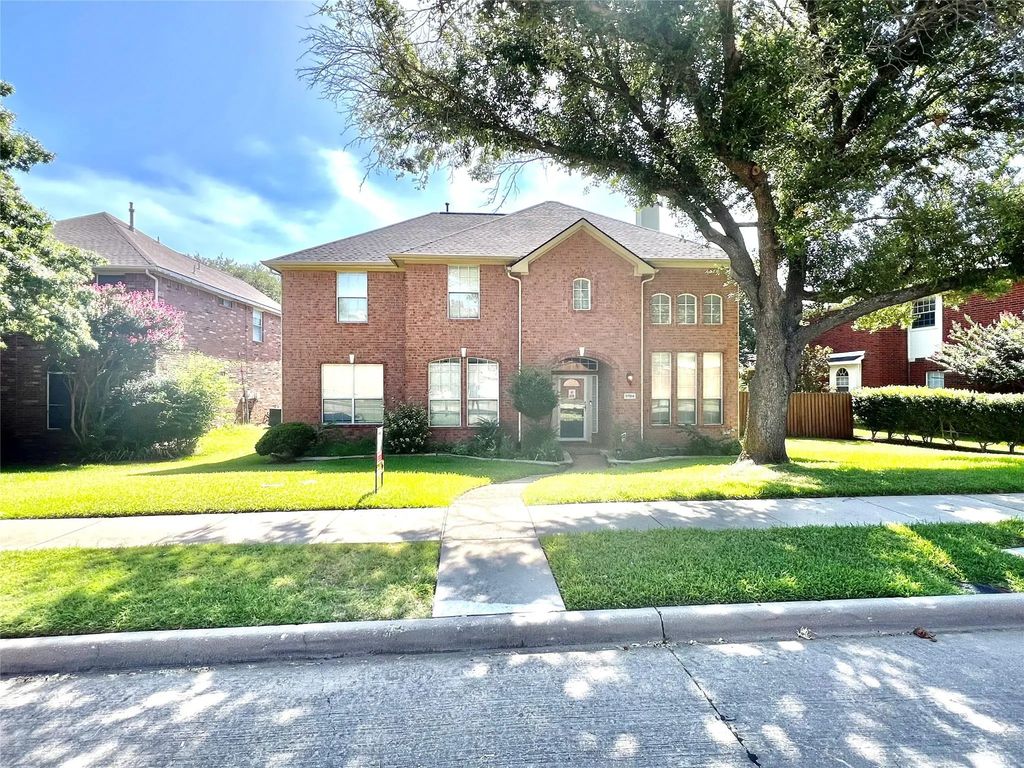 9704 Congressional Drive, Plano