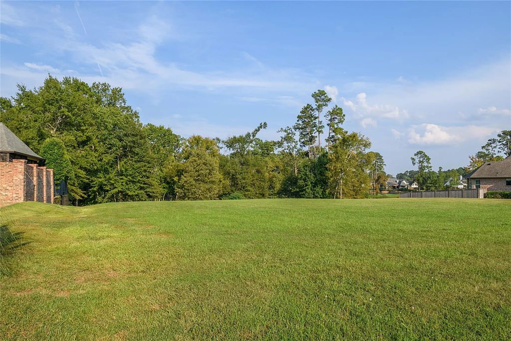 1162 Waters Edge Circle, Shreveport