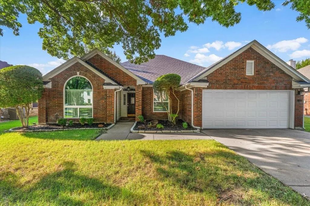 3321 Circlewood Court, Grapevine