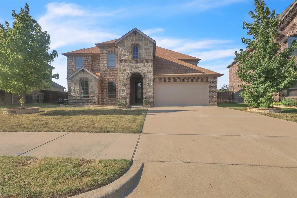 1708 Stillwater Drive, Burleson