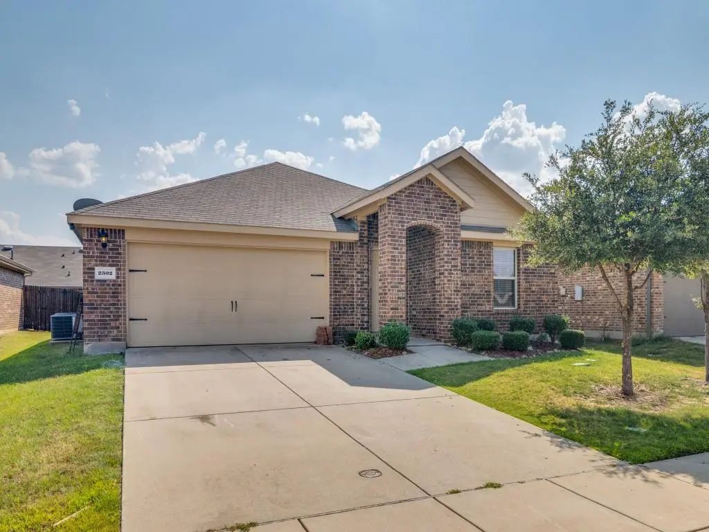 2302 Tombstone Road, Forney