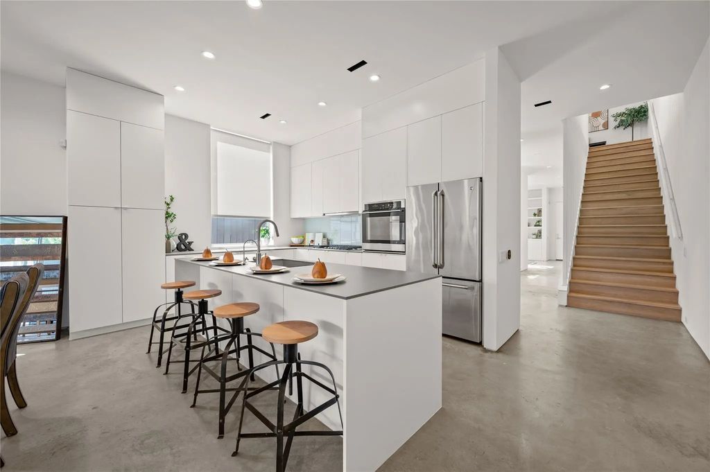 2304 Annex Avenue, Dallas
