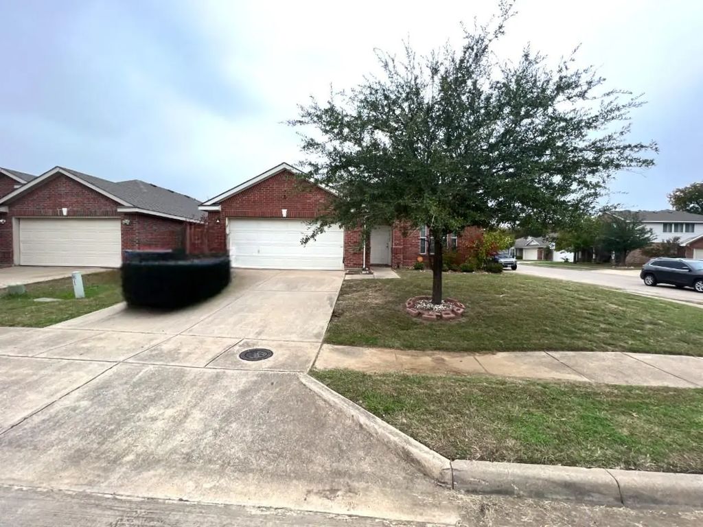 1923 Pin Oak Lane, Dallas