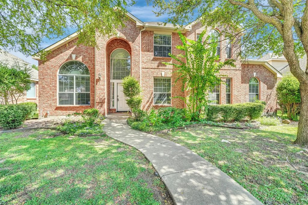 208 Del Cano Drive, Allen