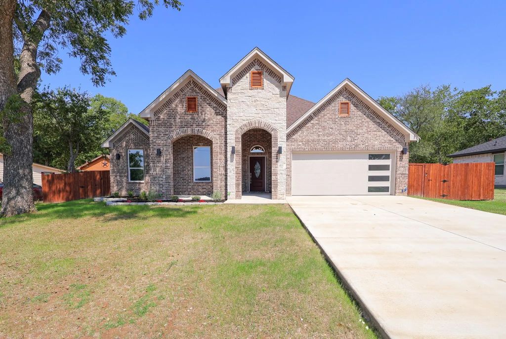 701 Jameson Street, Weatherford