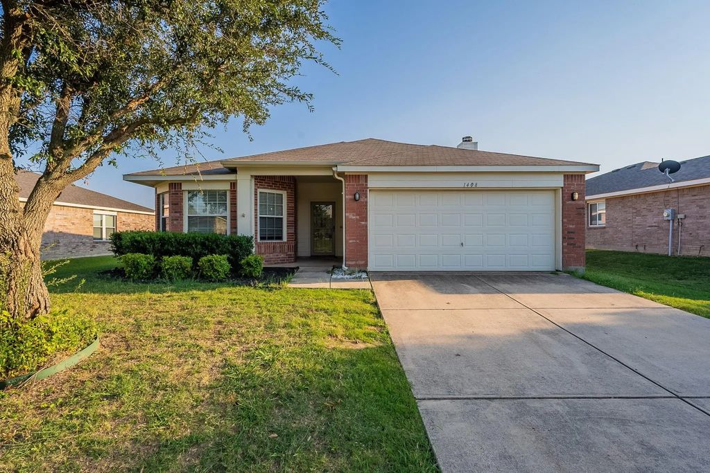 1408 Eagles Nest Trail, Krum