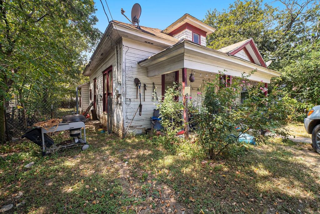 1413 N Wilhite Street, Cleburne