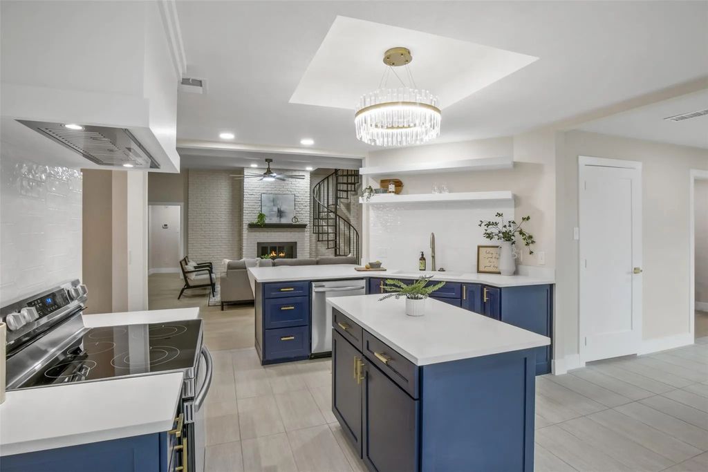2001 Iron Horse Court, Arlington