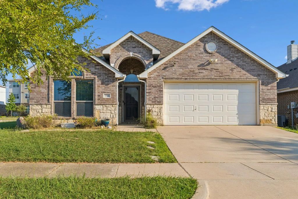 1301 Raleigh Path Road, Denton