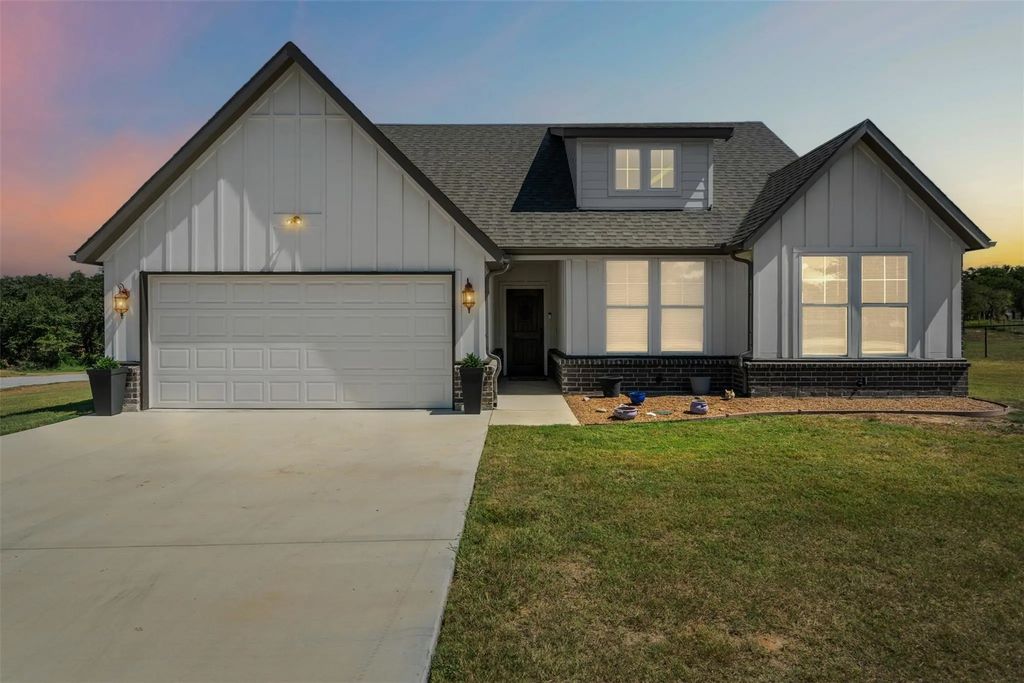 325 County Road 4764, Boyd