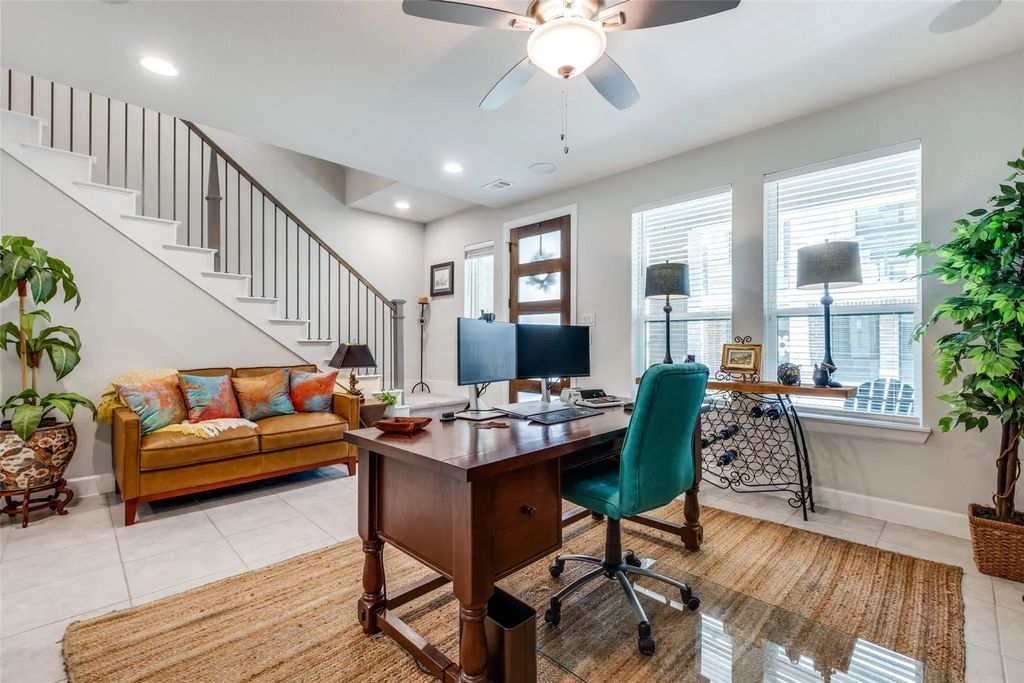 8277 Laflin Lane, Dallas