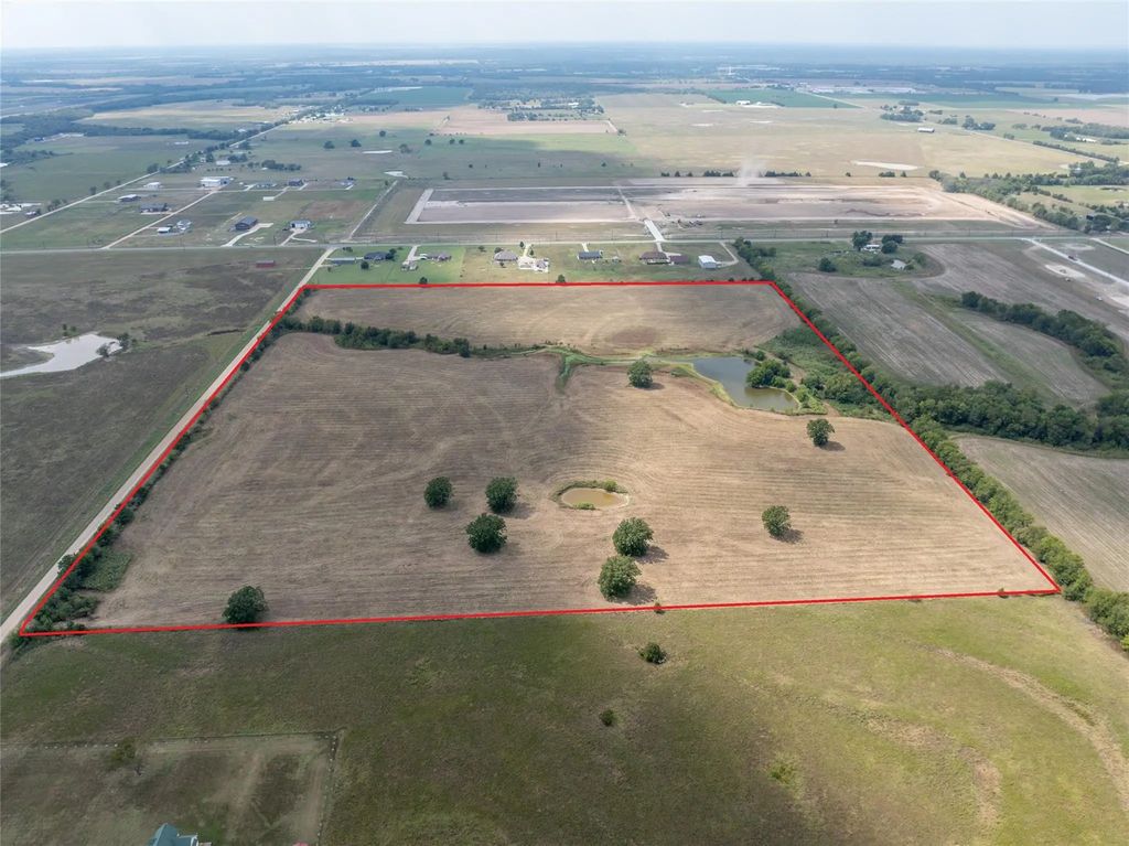 3418 Farm Road 38, Brookston