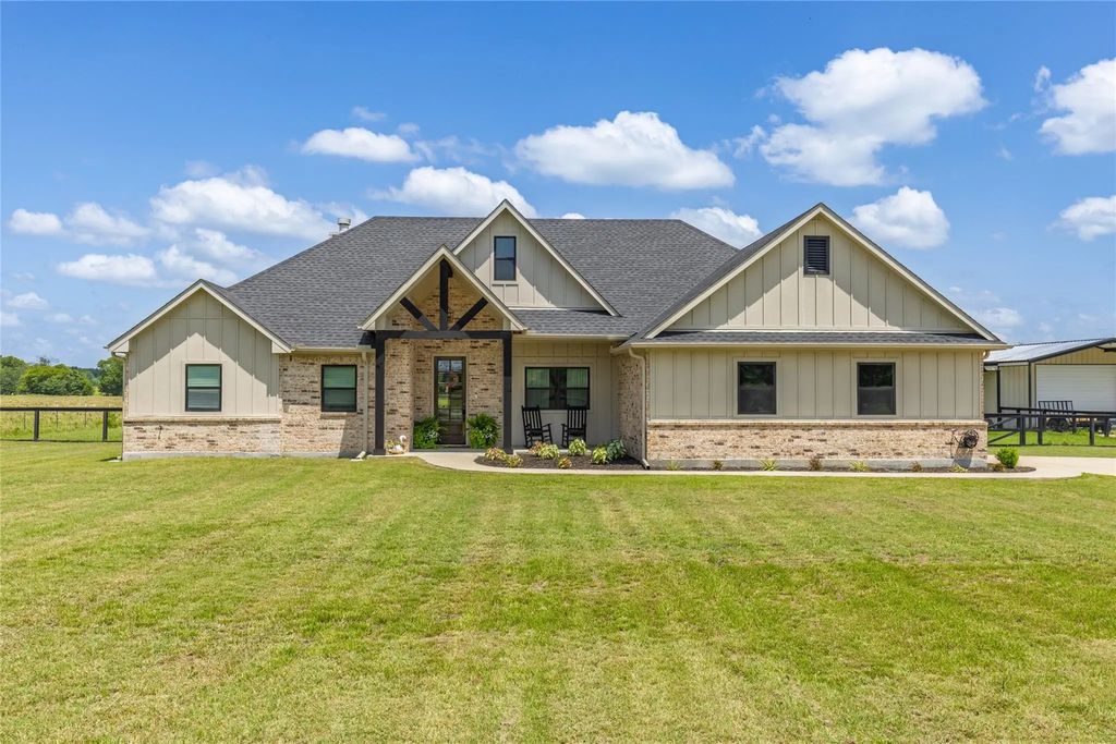 701 County Road 3203, Cumby