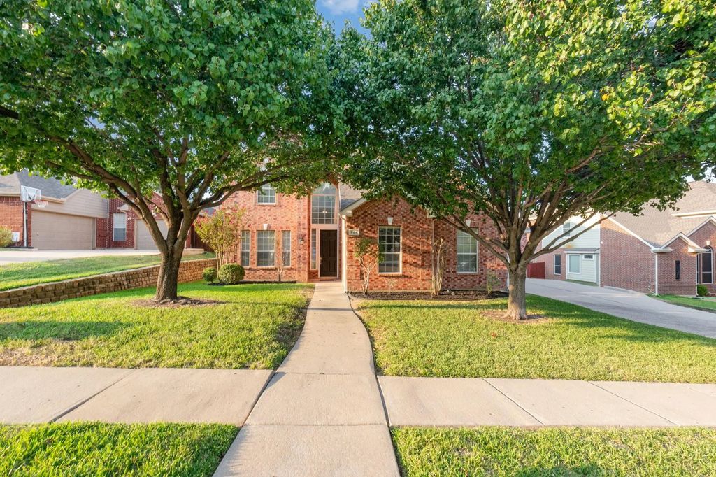 924 Idlewild Court, Highland Village