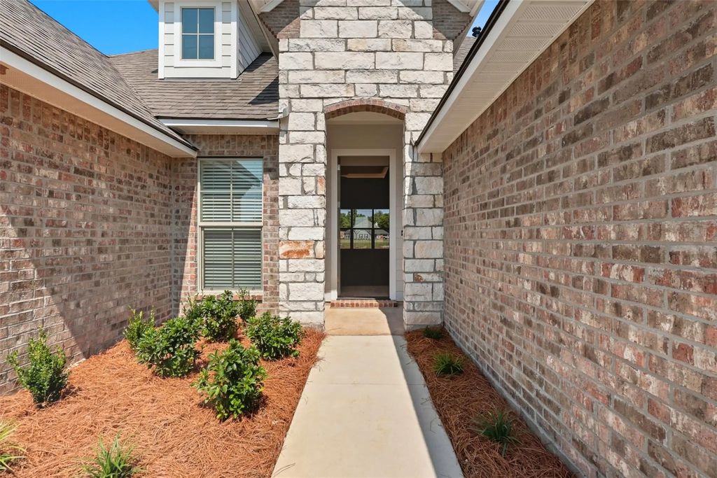333 Prien Lake Loop, Bossier City