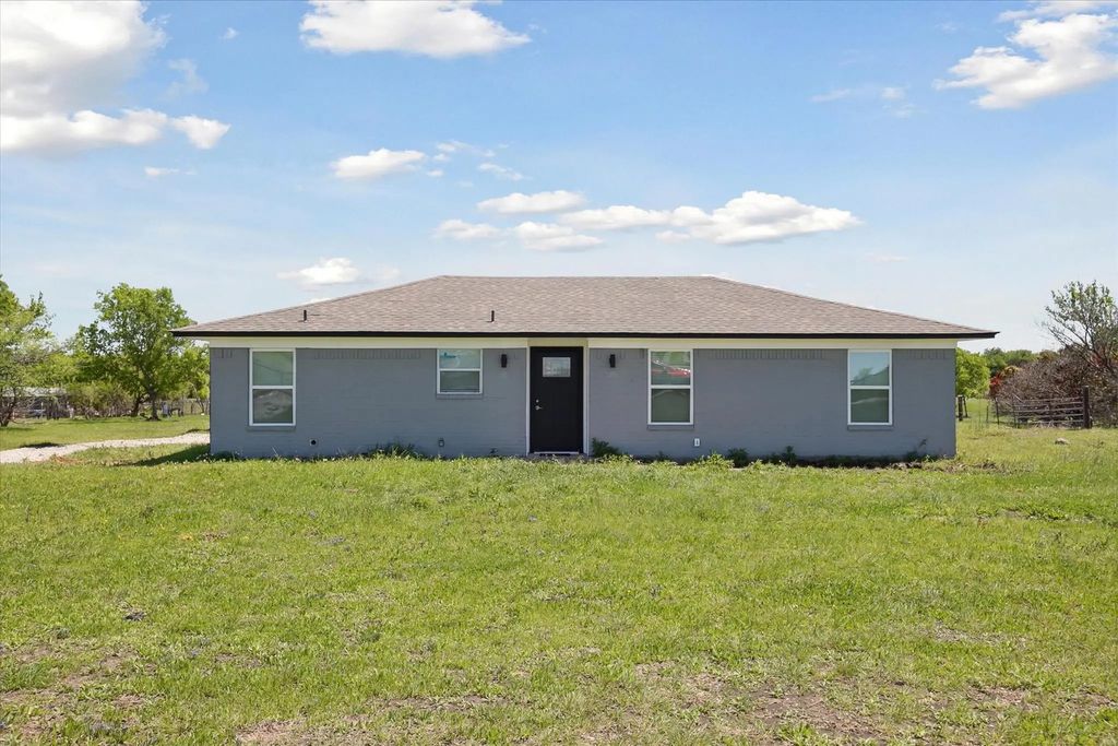 673 Robinson Road, Ponder
