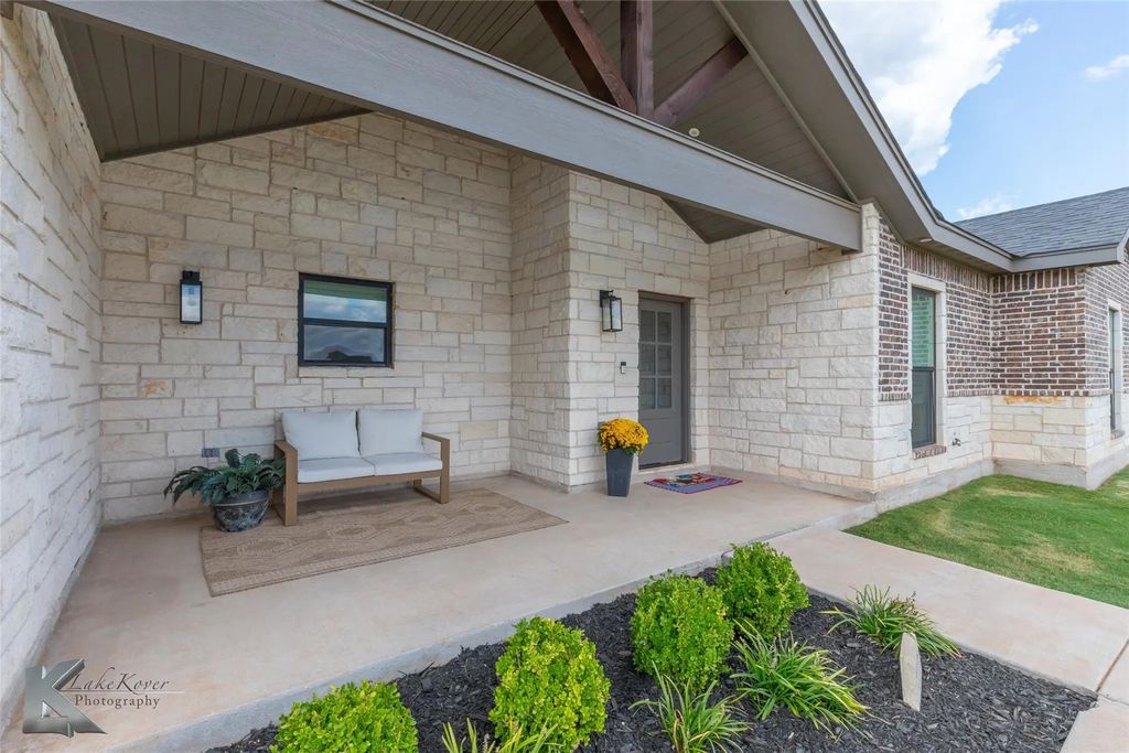 142 Cypress Hill Drive, Tuscola