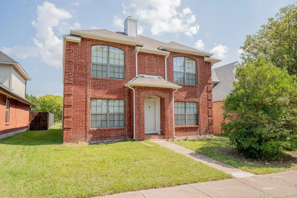 832 Winding Creek Drive, Mesquite