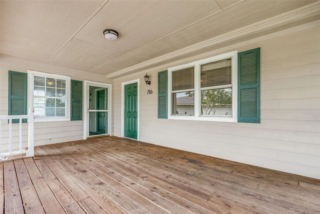 716 W Main Street, Celina
