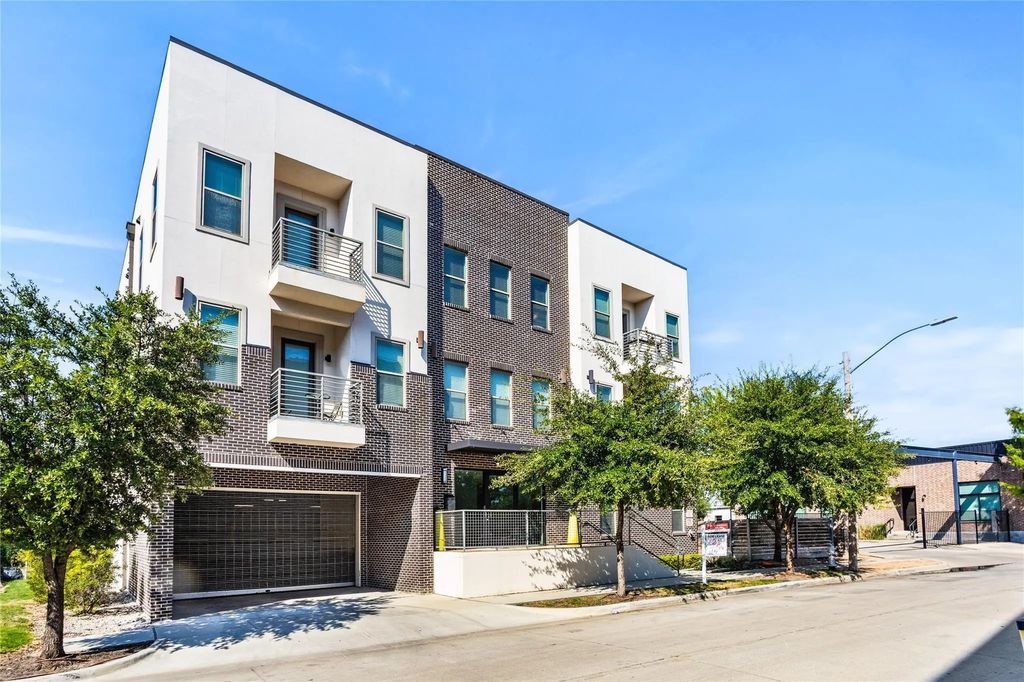 2712 Wingate Street 301, Fort Worth