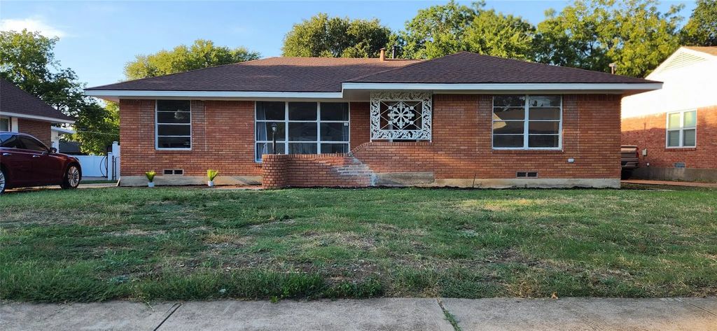 839 Highland Oaks Drive, Dallas