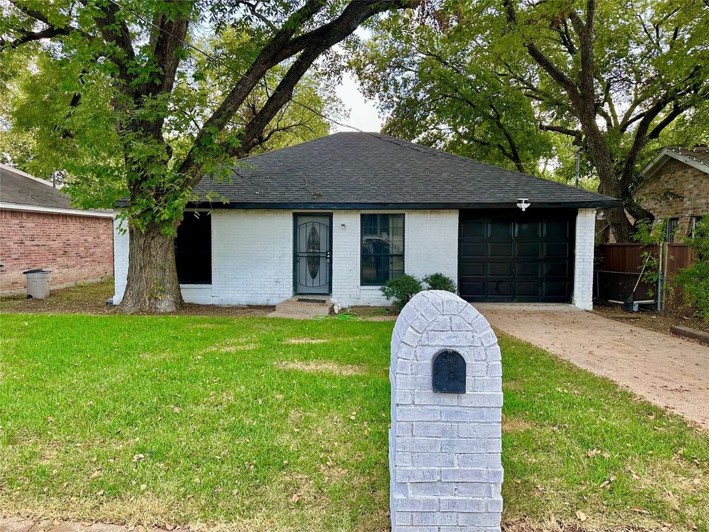 1434 Owega Avenue, Dallas