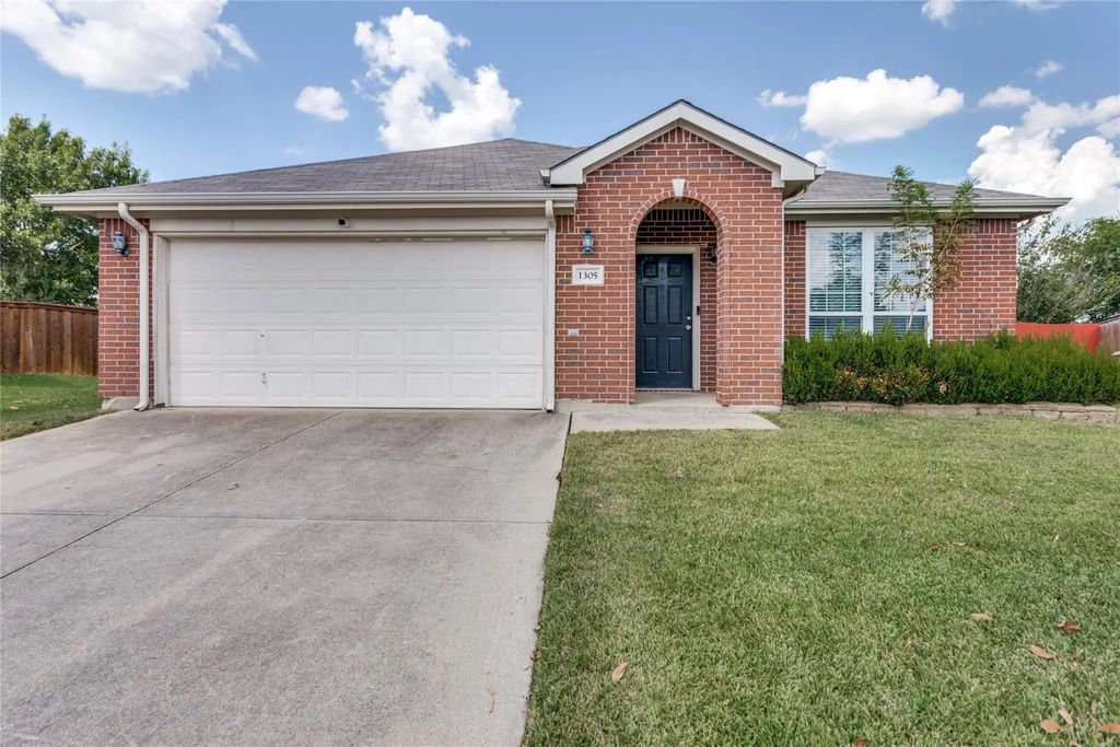 1305 Pepperfield Court, Fort Worth