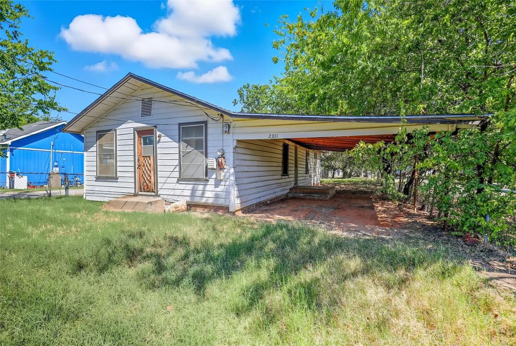 2311 2nd Street, Mineral Wells