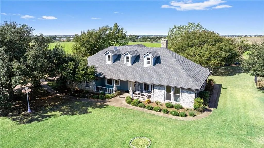 6061 County Road 1010, Joshua