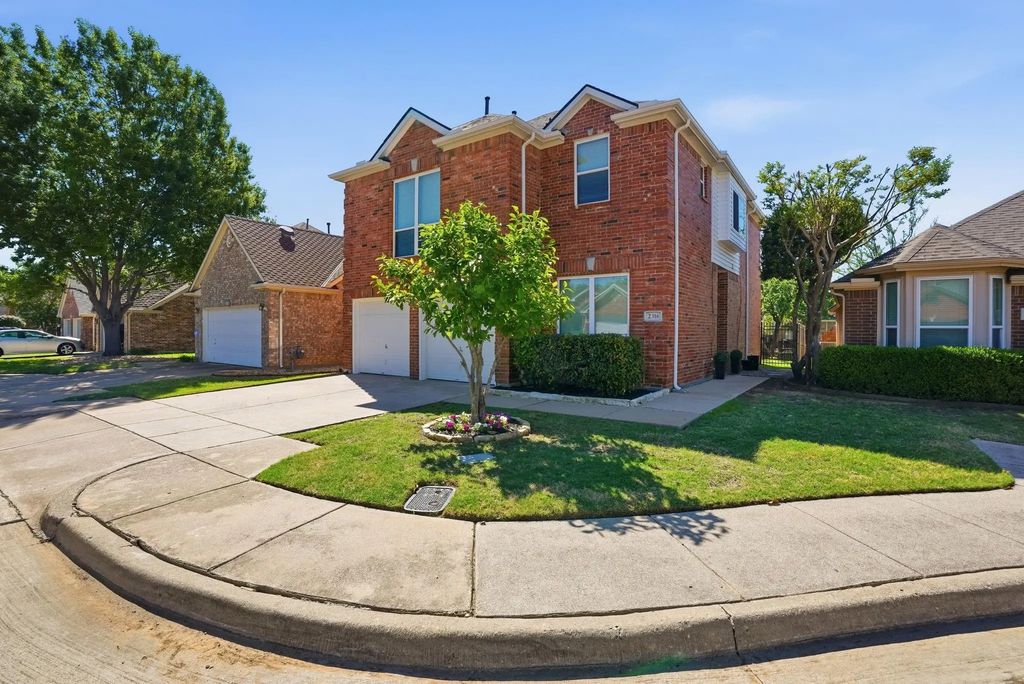 2316 Leafy Glen Court, Bedford