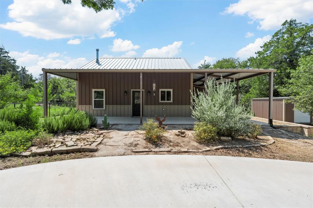 1001 Park Lake Drive, Bruceville Eddy
