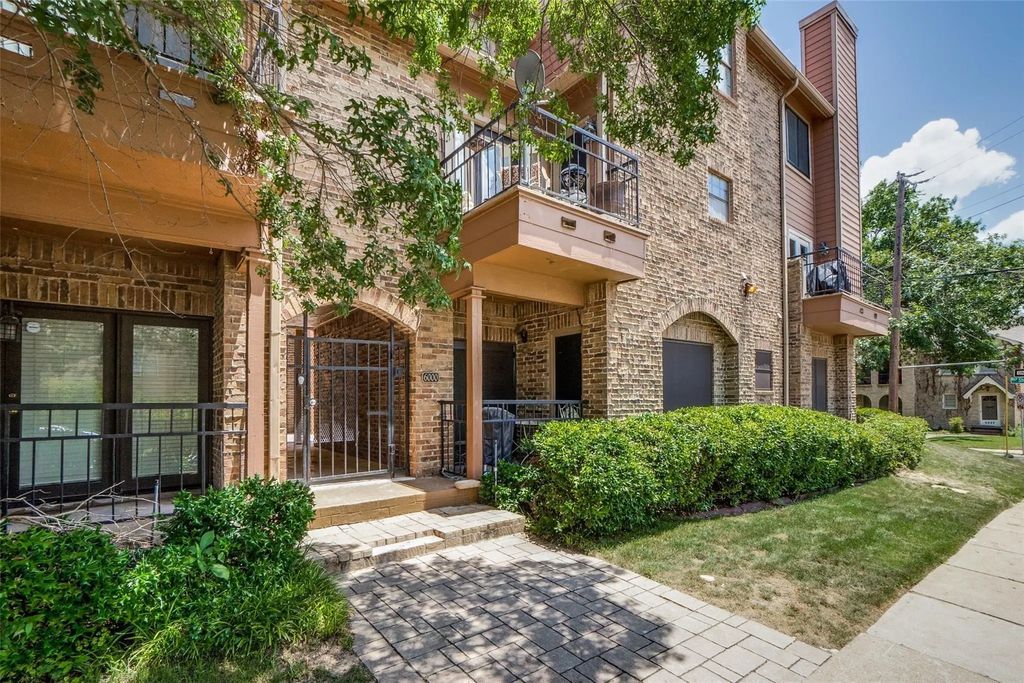6000 Auburndale Avenue B, University Park