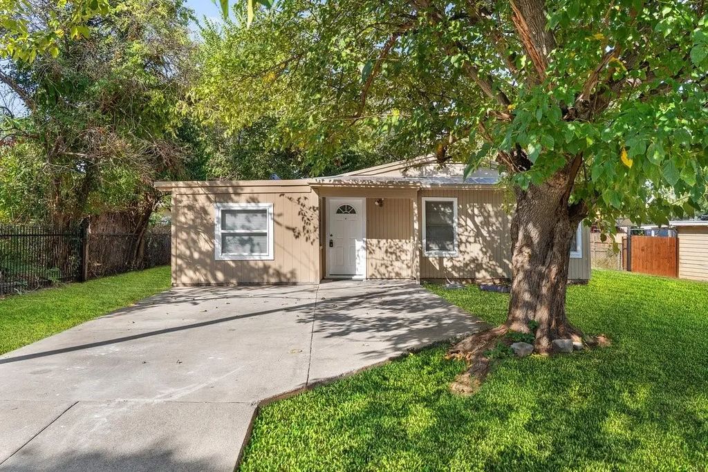 1240 Hodgson Street, Fort Worth