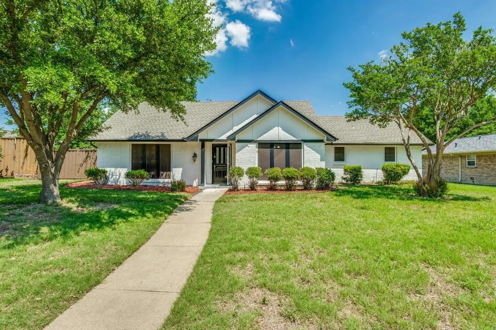 3840 Silverstone Drive, Plano