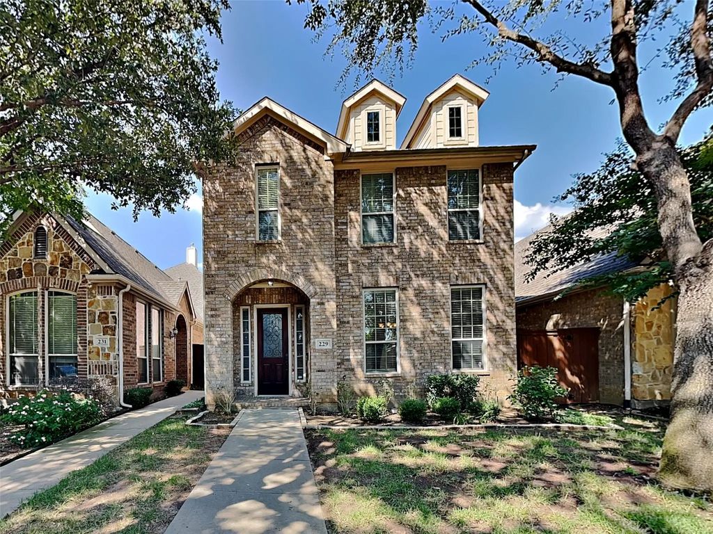 229 Carrington Lane, Lewisville