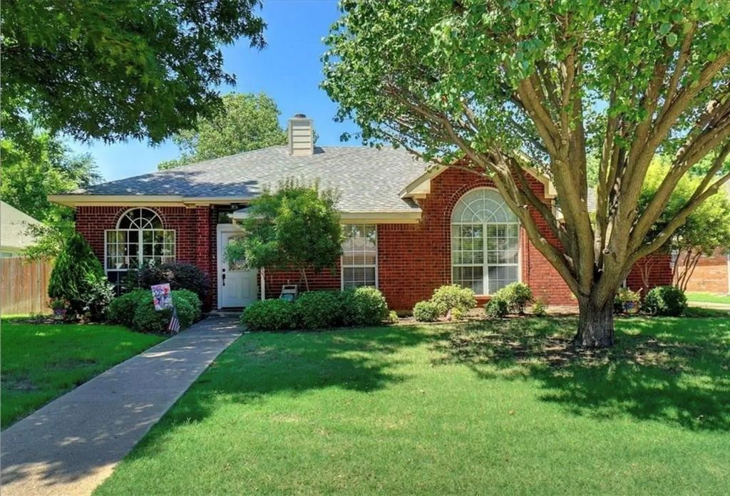 2932 Yale Drive, Flower Mound