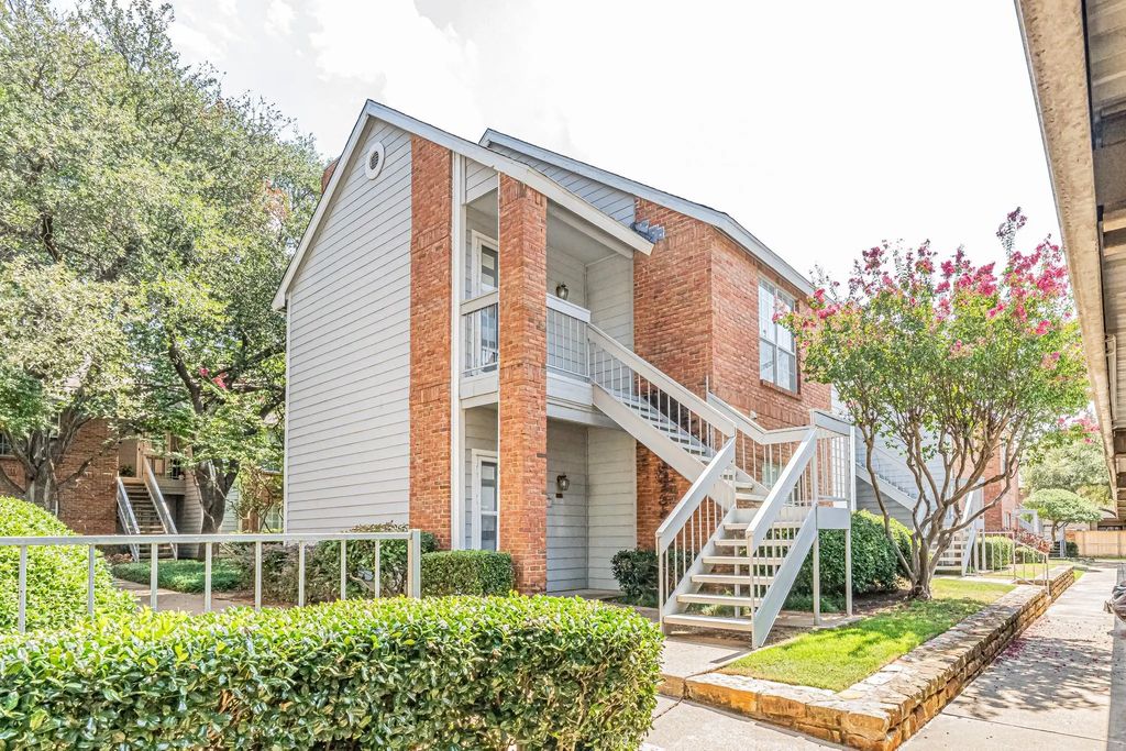 2101 Saint Michaels Drive 209, Arlington