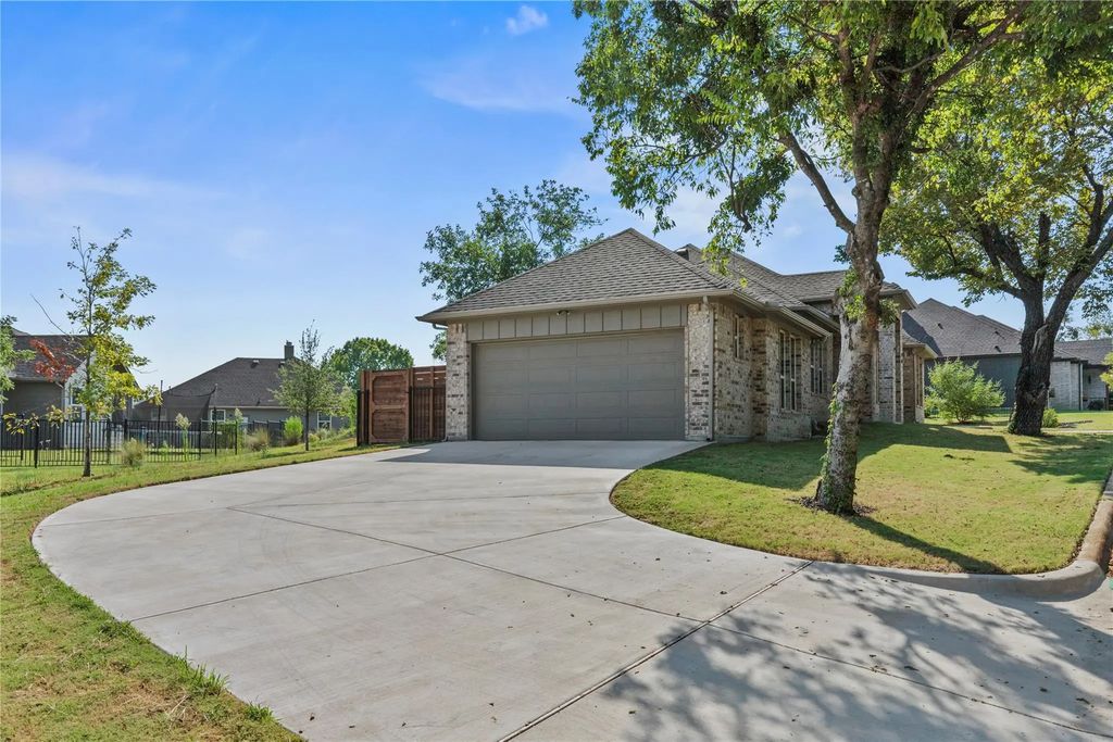 836 E. Heath Street, Rockwall