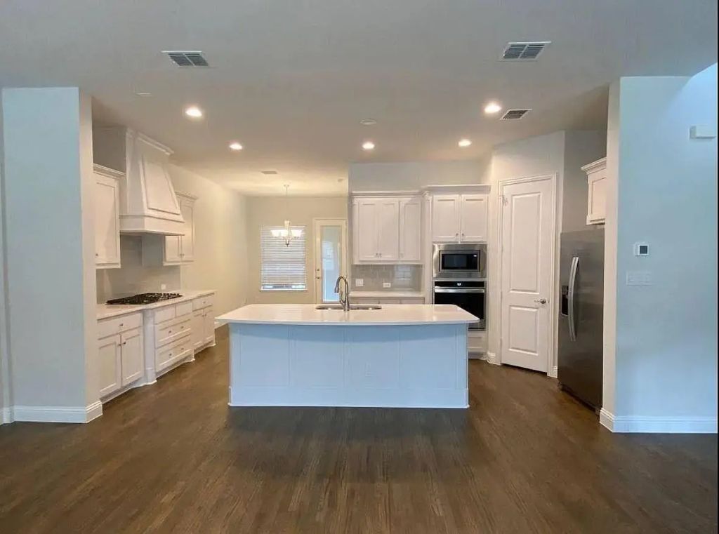 2413 Gramercy Park Drive, Flower Mound