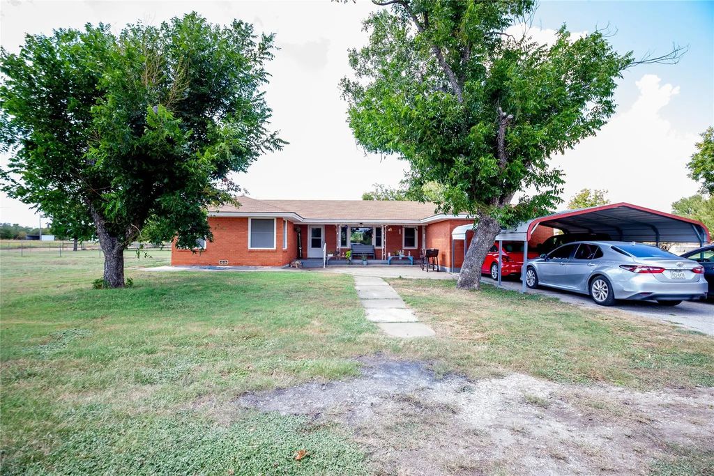 1008 Harris Street, Mingus