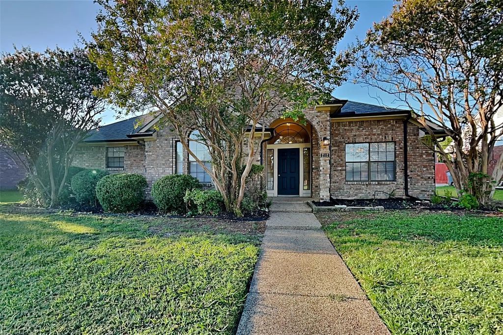 212 Martin Drive, Wylie