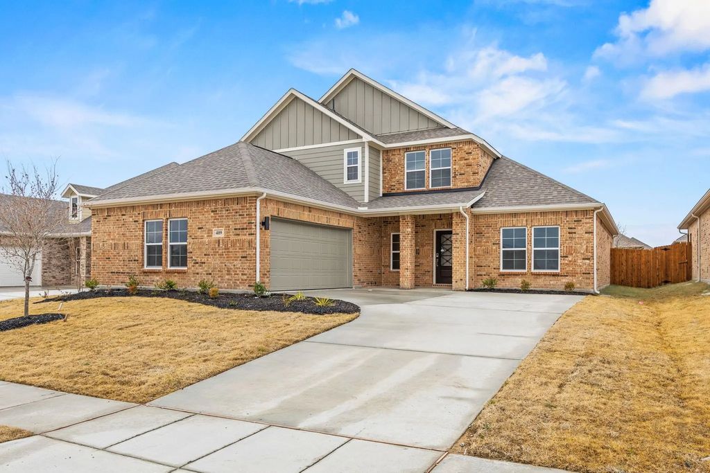 409 Llano Lane, Red Oak