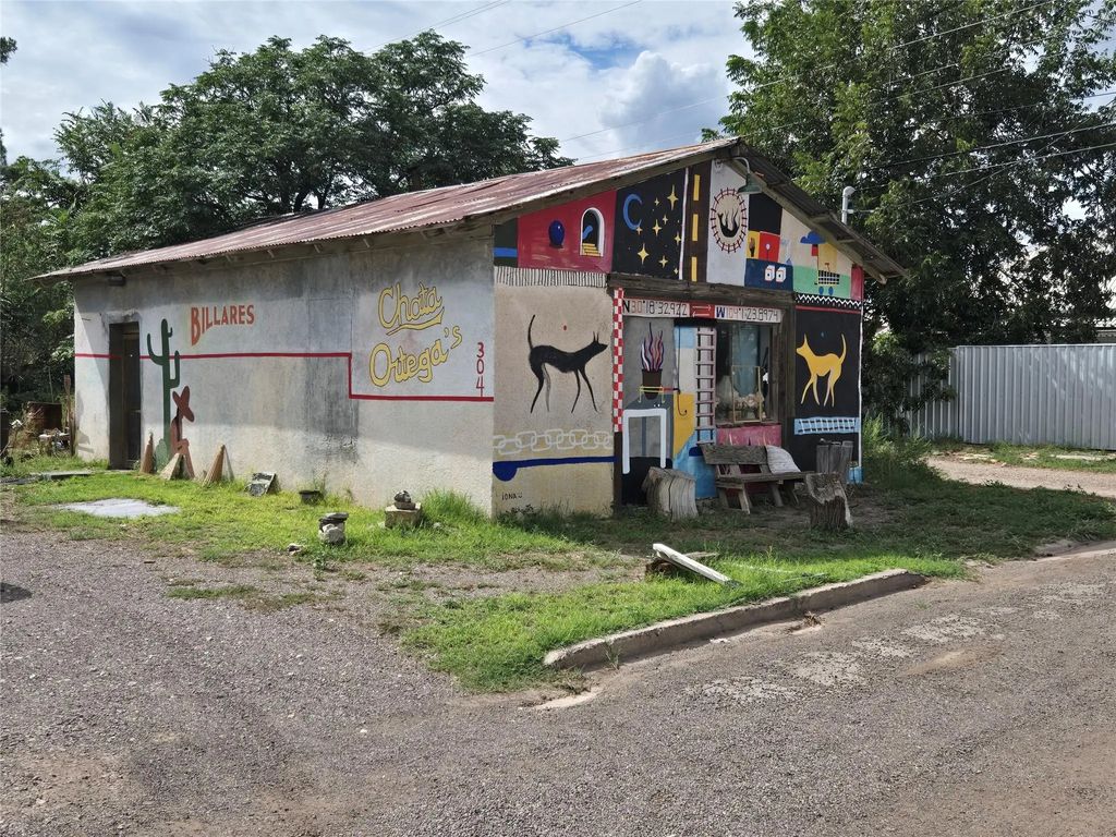310 San Antonio Street, Marfa